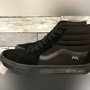 Men’s Vans Hightop Black Suede and Canvas Sneakers Size: 12, LIKE NEW